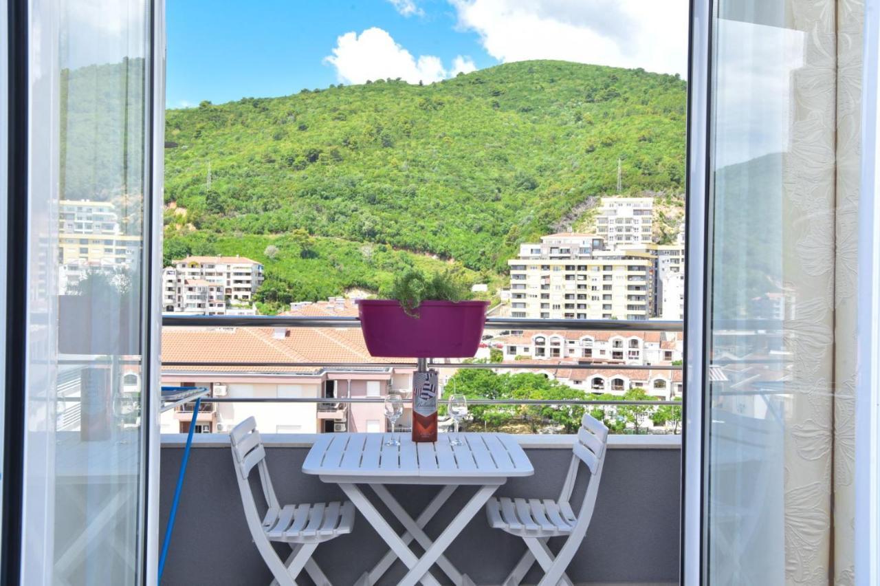 Lux Apartments Iva Budva Ngoại thất bức ảnh