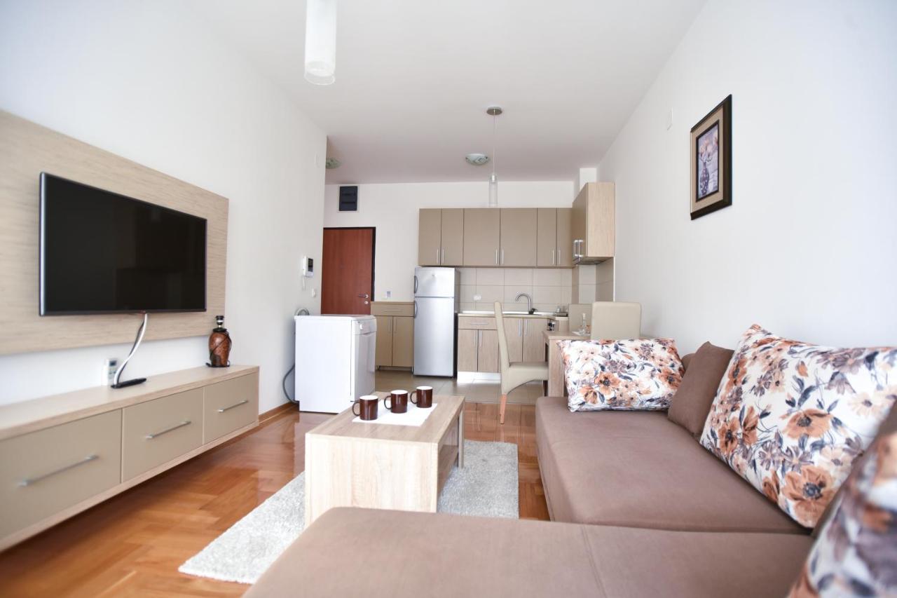 Lux Apartments Iva Budva Ngoại thất bức ảnh