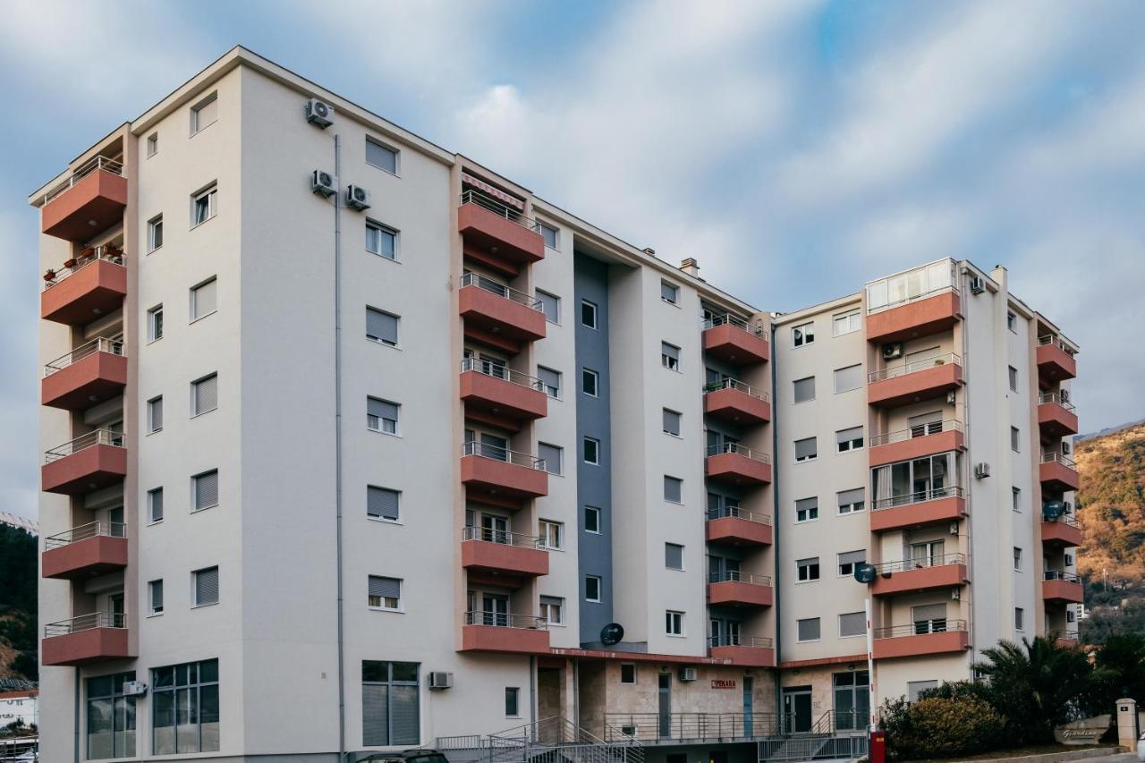 Lux Apartments Iva Budva Ngoại thất bức ảnh